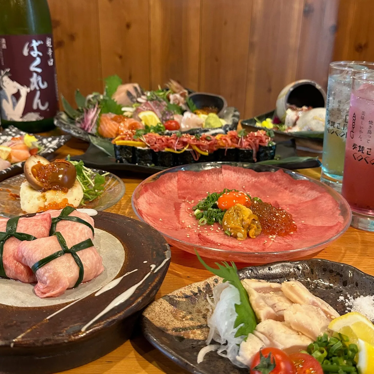 炭焼き鳥や海鮮創作料理が充実しています！週末の飲み会お待ちし...