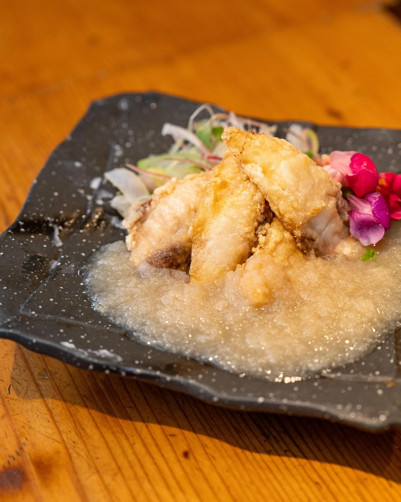 海鮮や炭焼き鳥など創作料理が充実しています！