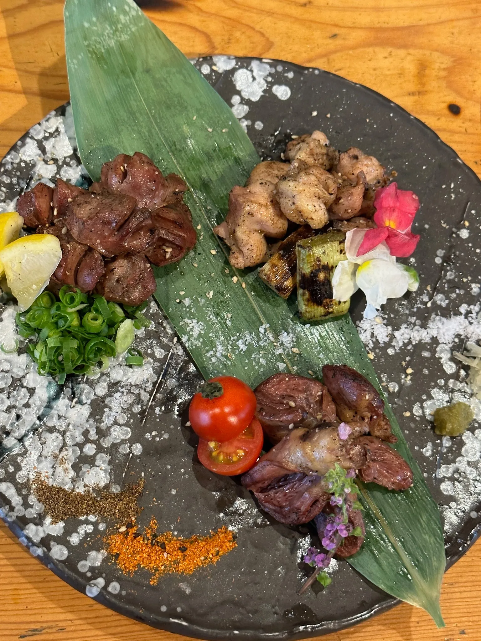 海鮮や炭焼き鳥など創作料理が充実しています！