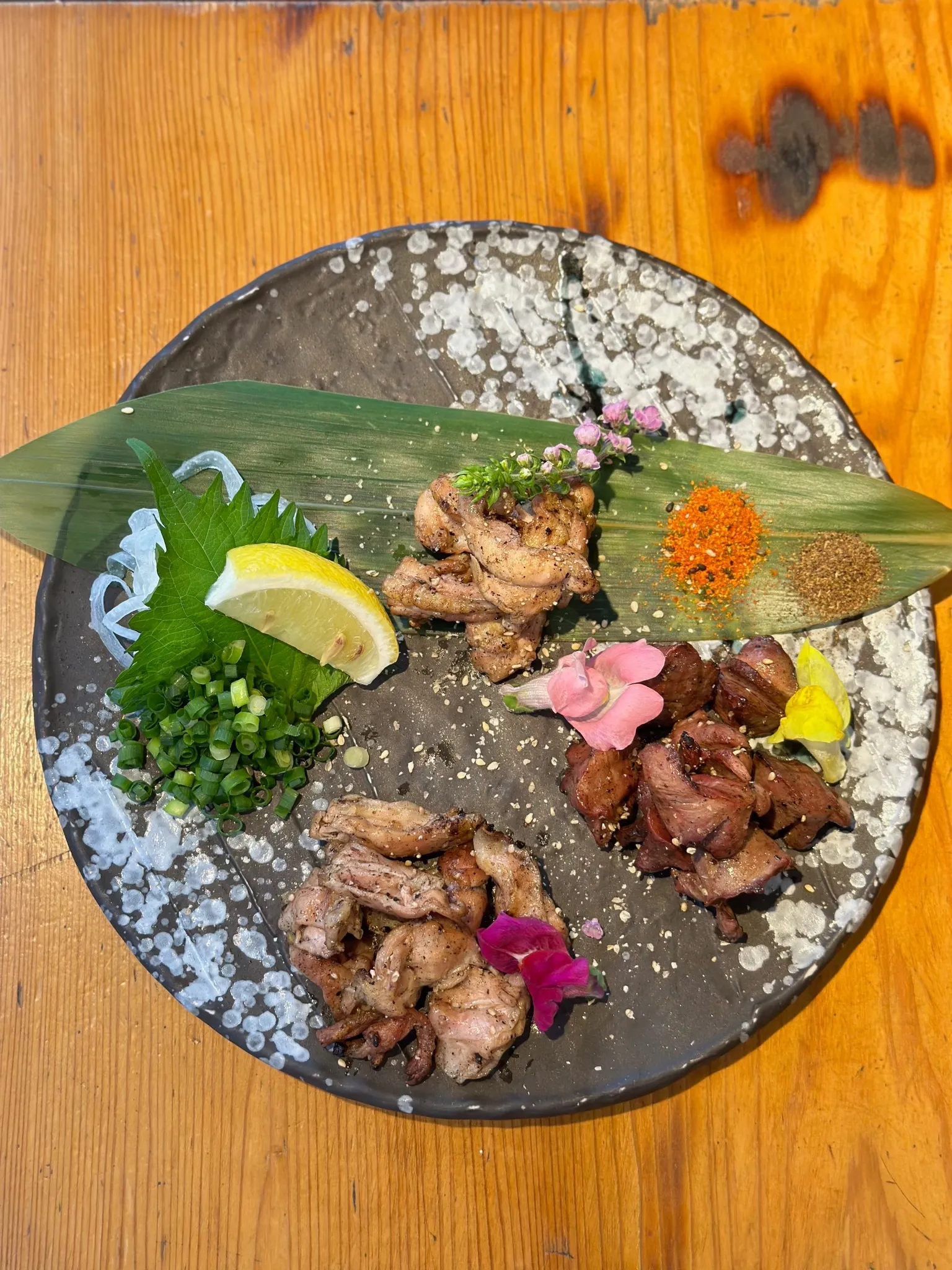 海鮮や炭焼き鳥など創作料理が充実しています！