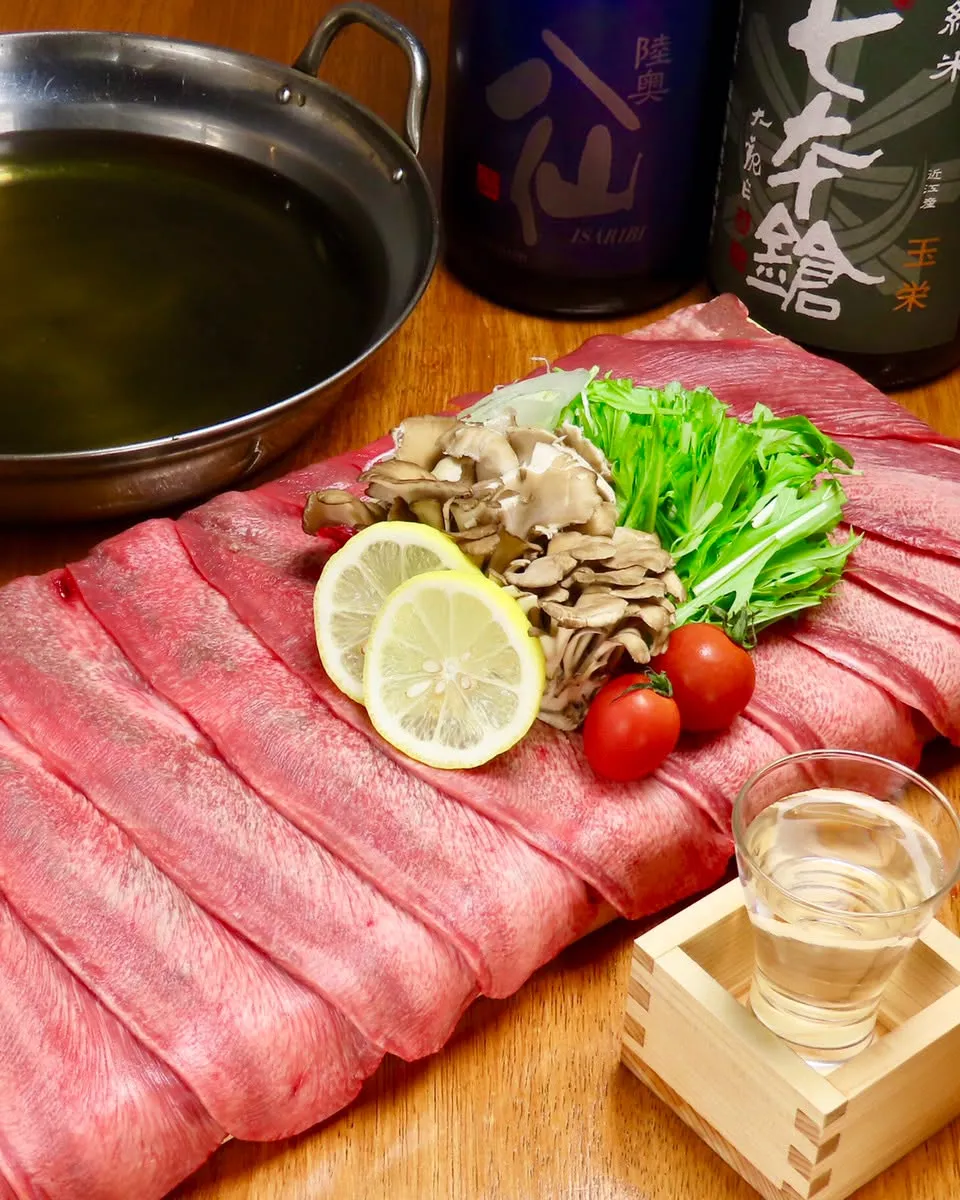 新鮮な鶏の旨みを楽しめるタタキは、