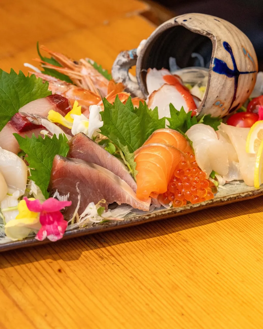 こだわりの盛り付けが彩るお料理は、