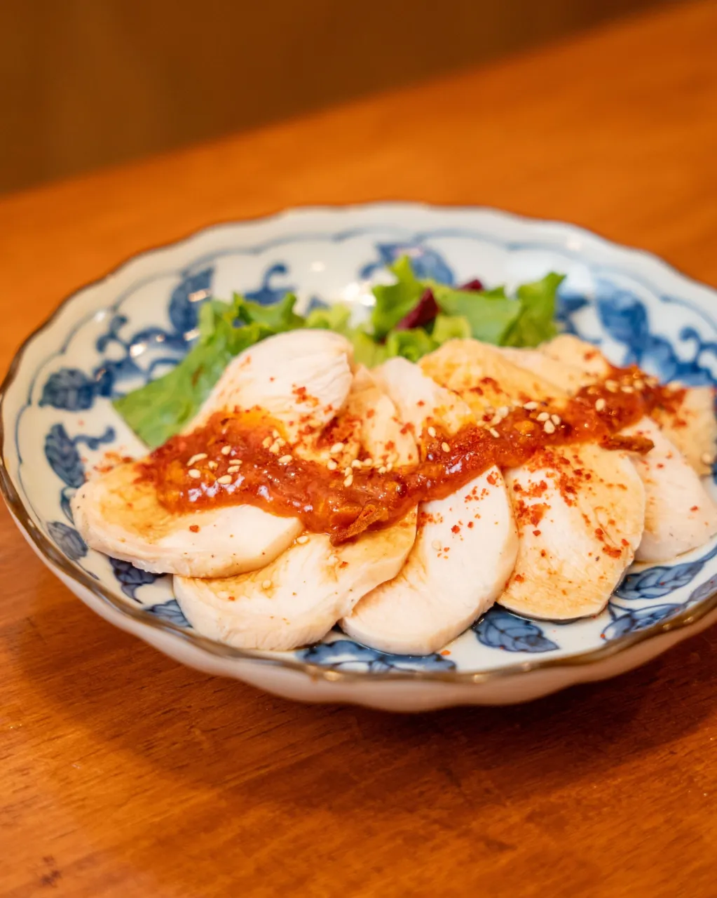 鮮魚や朝引き鶏を使用した名物料理を、